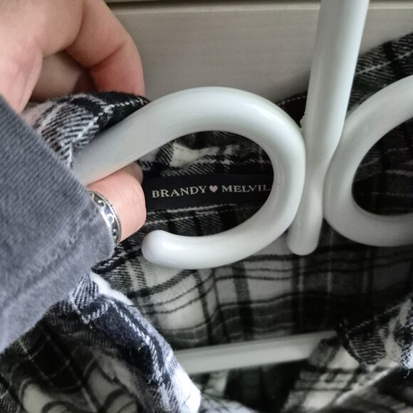BRANDY MELVILLE SHIRT - Picture 2 of 5